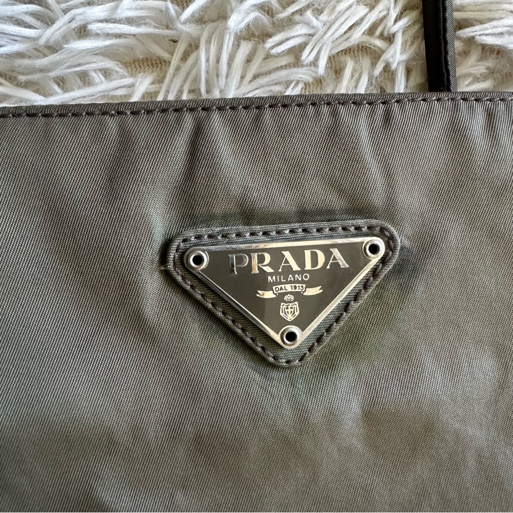 Authentic PRADA Vintage Mini Tote Bag Handbag Nylon in Khaki - Picture 4 of 13